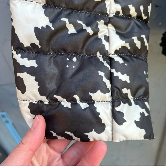 Weekend Max Mara  Quilted Jacket, size 4 - Picture 6 of 9